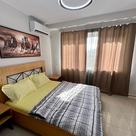 Apartment In Skanderbeg Square - Tirana Center 2 外观 照片