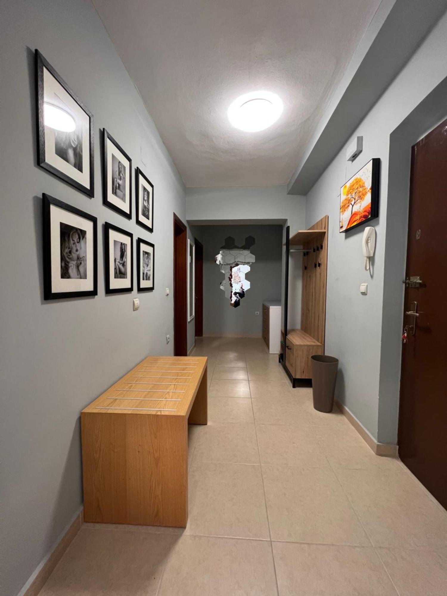 Apartment In Skanderbeg Square - Tirana Center 2 外观 照片