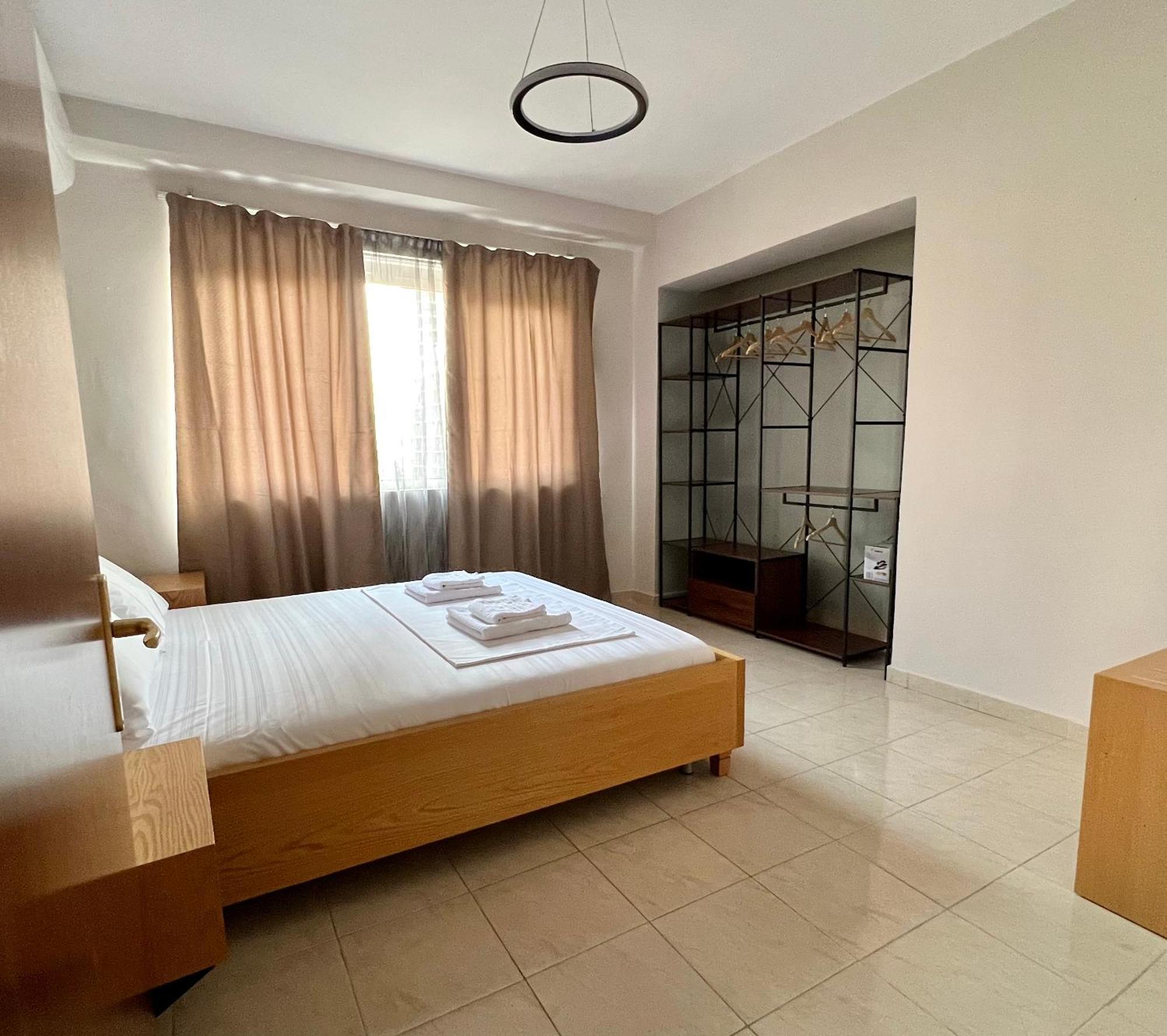 Apartment In Skanderbeg Square - Tirana Center 2 外观 照片